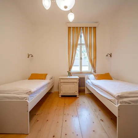 Zamecek Waldsteinovo Zatisi Hotel Svatoslav Exterior photo